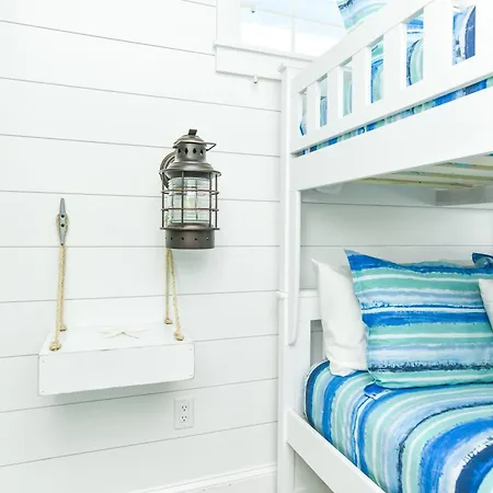 Fins Up - New Home Wprivate Heated Pool 4 Min Walk To Beach Wbeach Gear